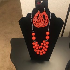 Necklace and earring set